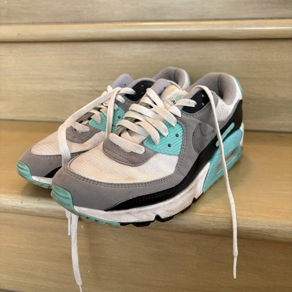 Size 9.5 - Nike Air Max 90 Hyper Turquoise